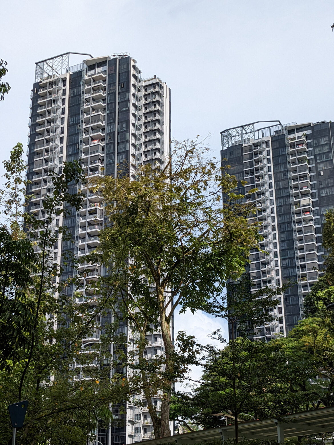 2x zoom shot of building taken with google pixel 6a